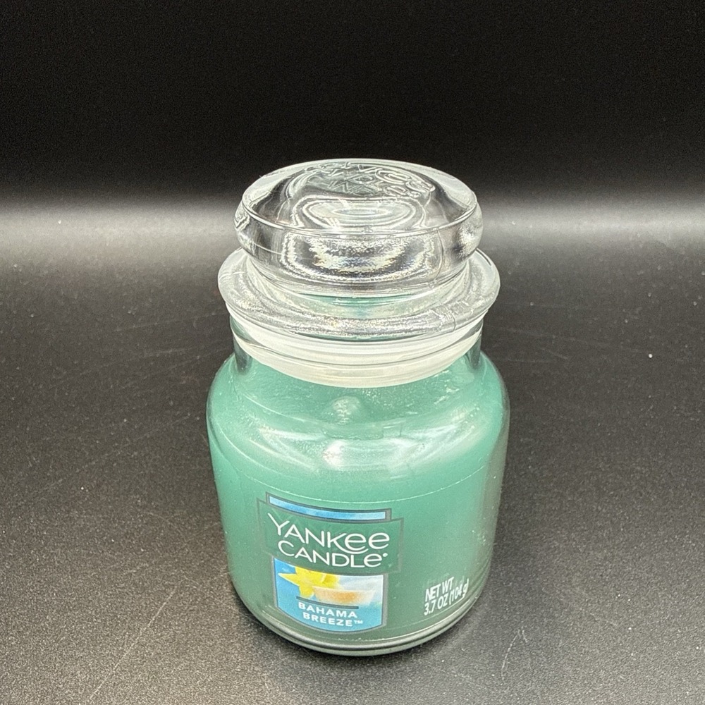 Yankee Candle Bahama Breeze Small Jar 1 wick 3.7 oz. Never Used